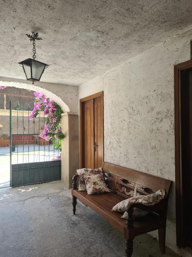 Corte Averaldo San Felice del Benaco Exterior foto